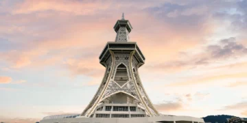 via @mahatowerlangkawi