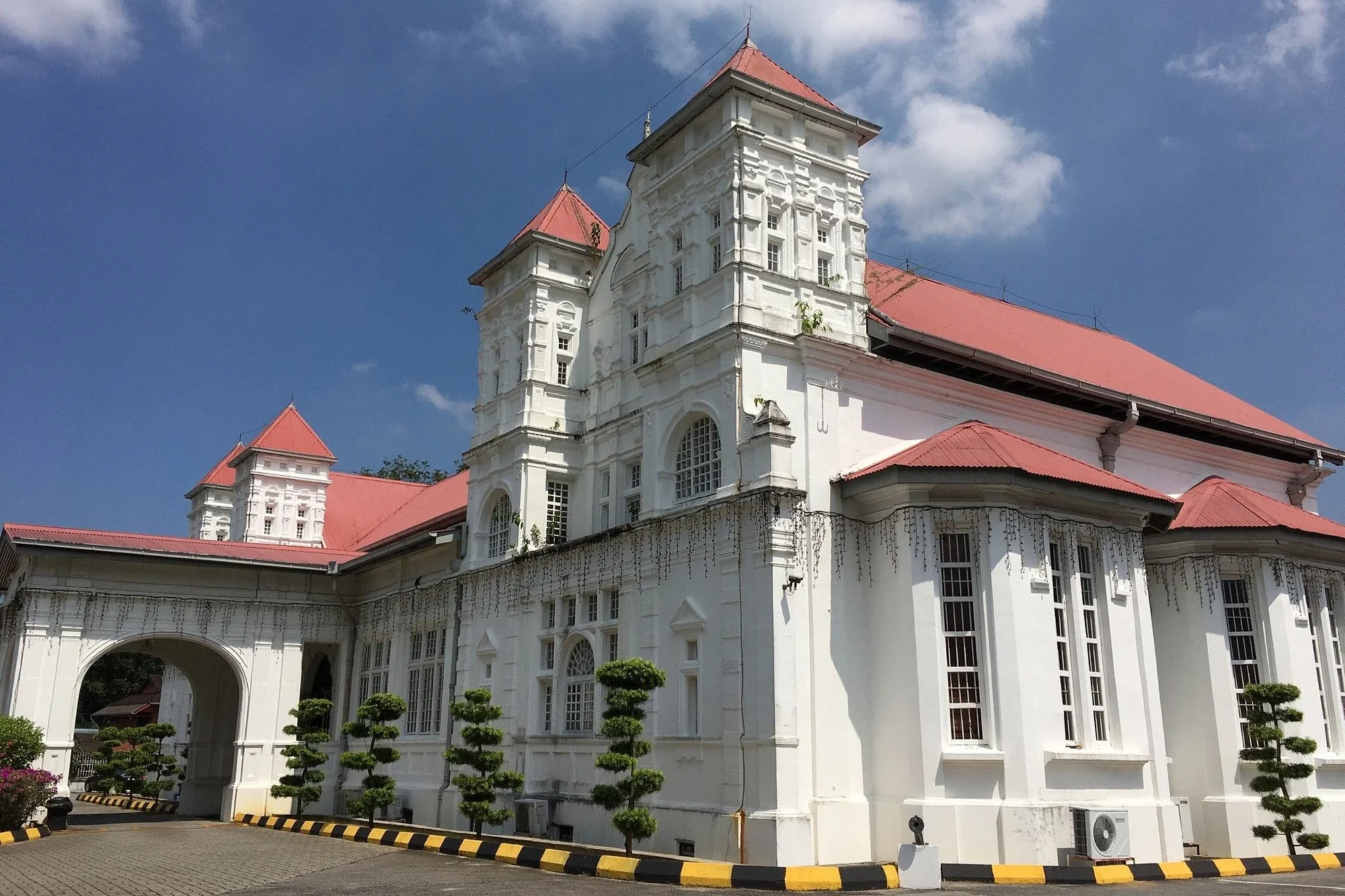 Muzium Perak: Khazanah Sejarah & Alam Semula Jadi Yang Wajib Dikunjungi!