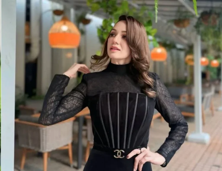 via Instagram @nadiaannuar