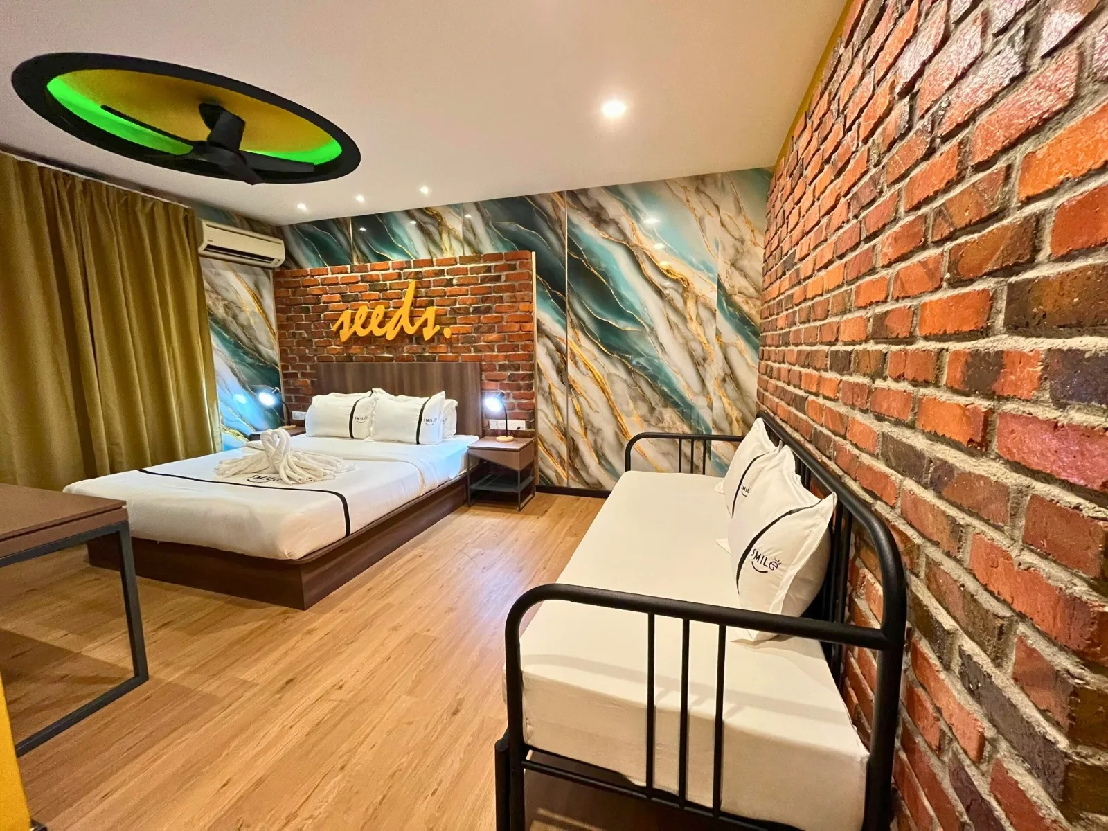 via @seedshotel