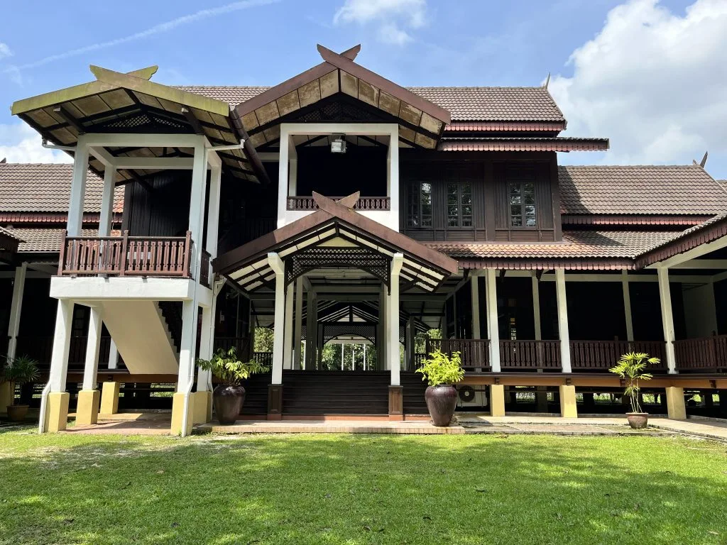1. KAMPUNG BUDAYA