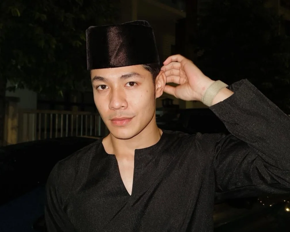 [VIDEO] Tiada Syarat Penampilan, Meerqeen Inginkan Wanita Beradab & Hormat Keluarga