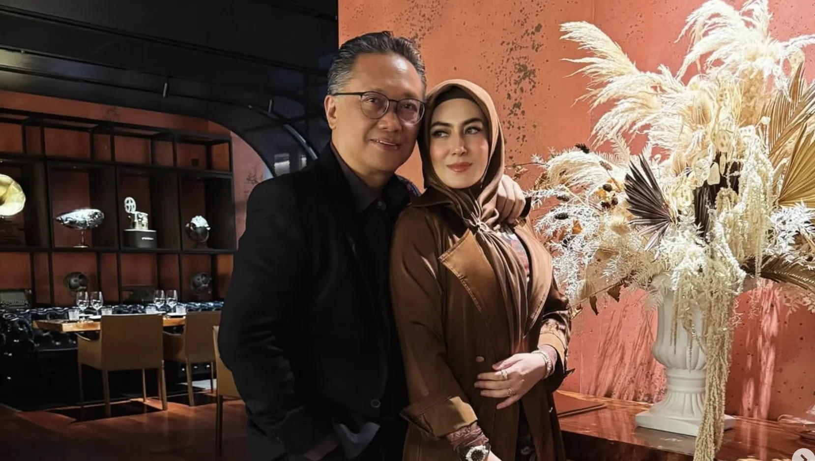“My One & Only Husband”- Vie Shantie Khan Tamatkan Isu Nikah Dengan Gabenor Aceh, Mualem