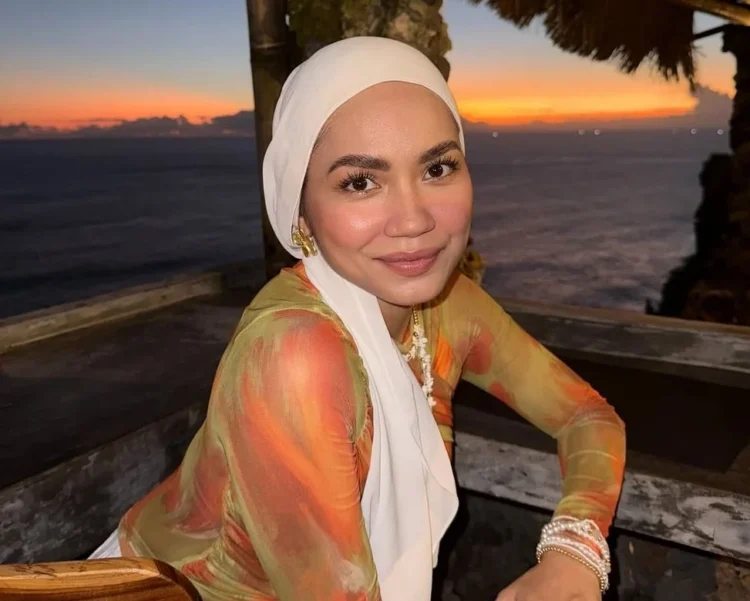 Foto - @mrsaprenamanrose (IG)