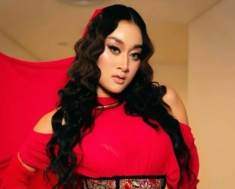 Foto - @aisharetno02 (IG)