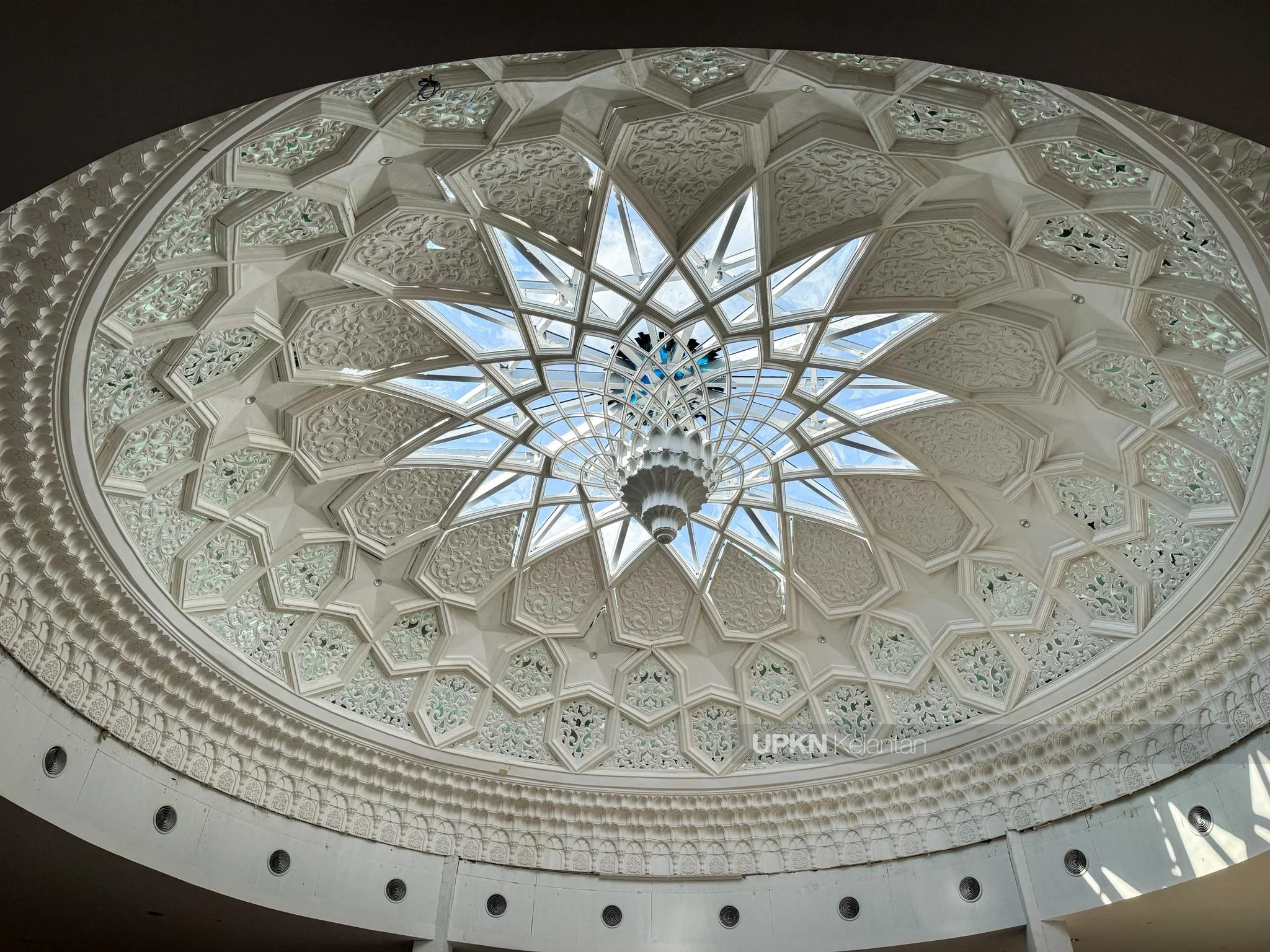 Ramai Teruja Lihat ‘Airport’ Kota Bharu Selepas Ubah Suai, Netizen- “Macam Melayu Langkasuka”