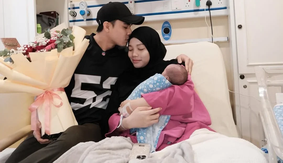 Atiq Azman Bersyukur Isteri Selamat Lahirkan Anak Sulung Lelaki