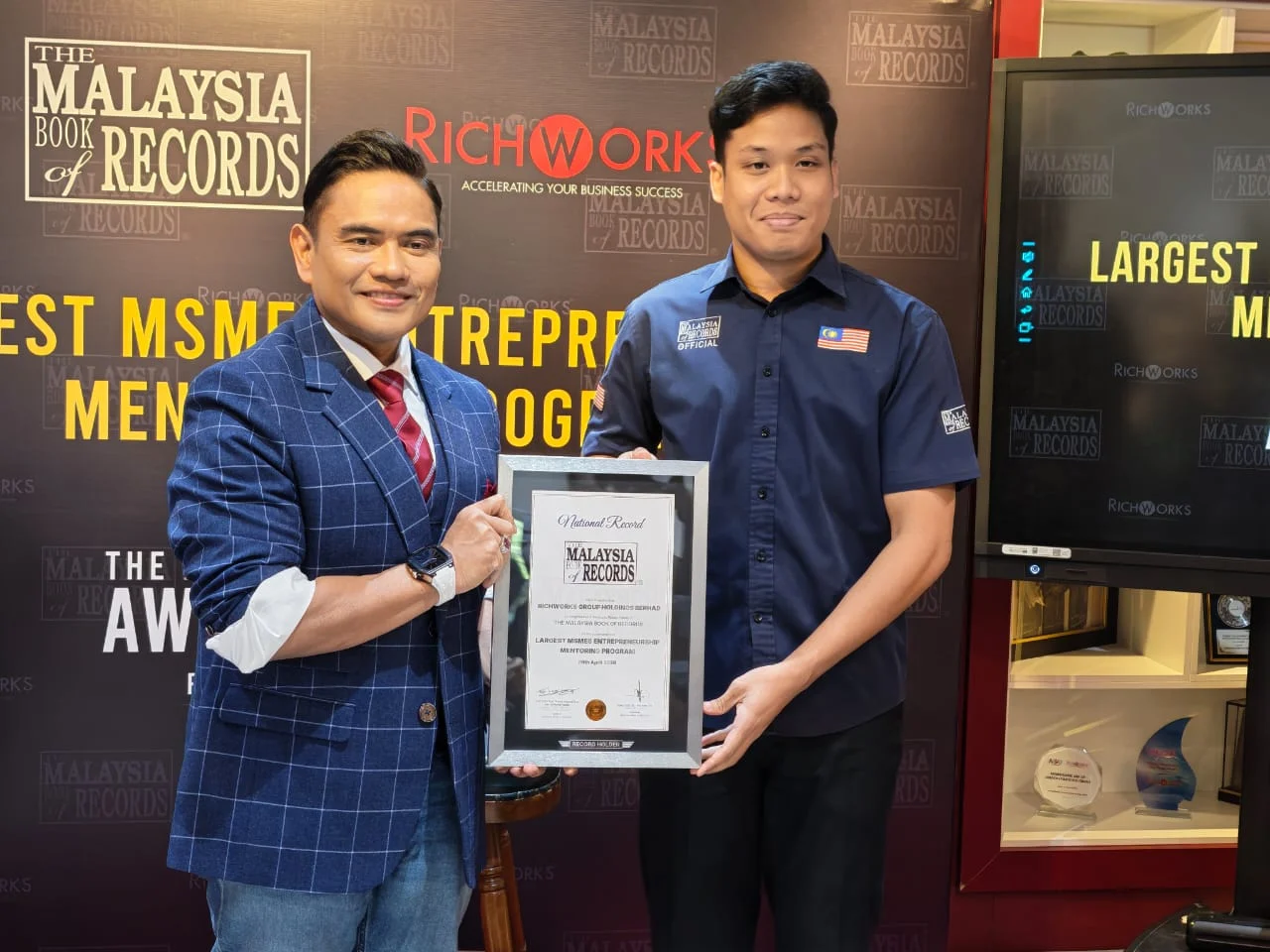 Pecah Rekod Malaysia Book of Records, RichWorks Buktikan Usahawan Tempatan Boleh Pergi Jauh
