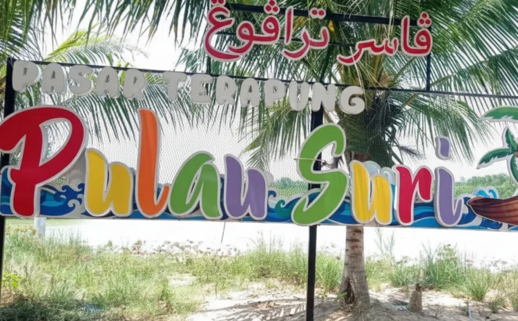 Gambar: Facebook @Floating Market Pantai Suri