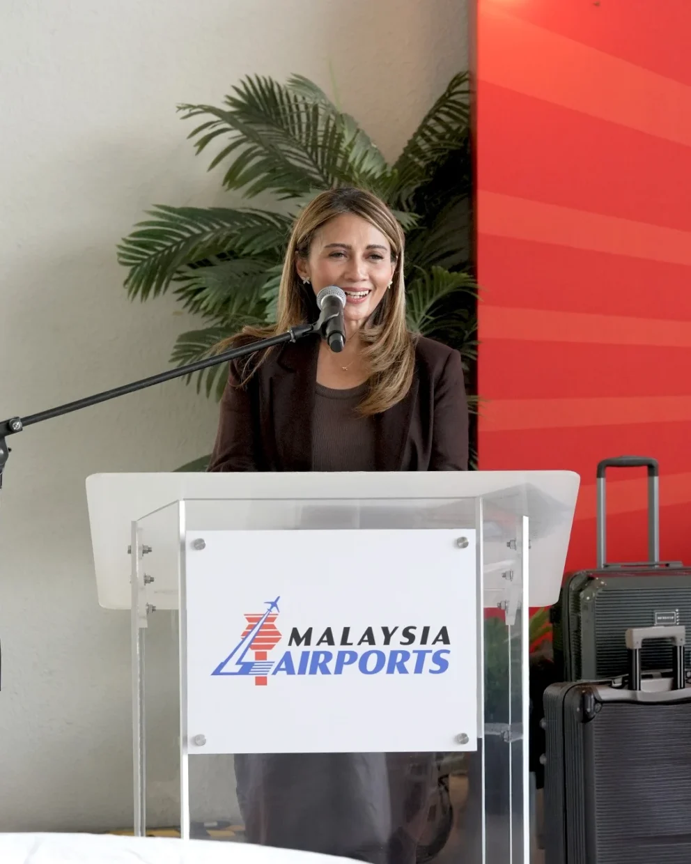 Pengurus Besar Kanan Perkhidmatan Komersial Malaysia Airports, Hani Ezra Hussin