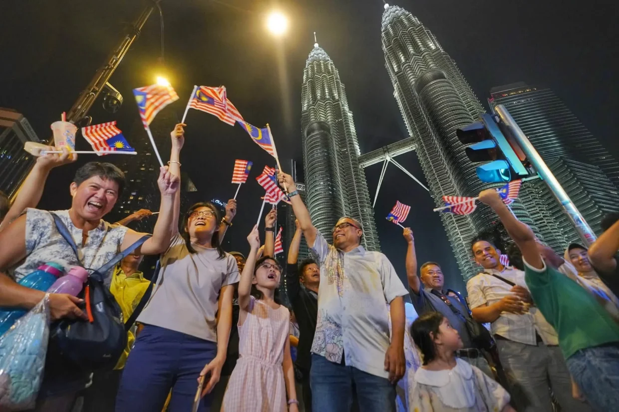PENTARAMA Merdeka@HOHO Kembali! Jelajah KL Sambil Semarakkan Semangat Merdeka