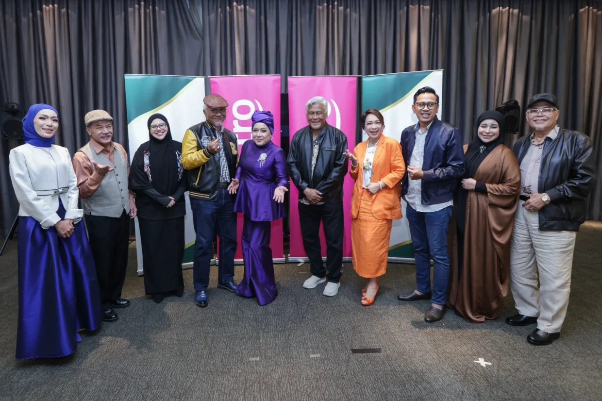 10 Selebriti Otai Nekad Berentap Di Kilauan Emas