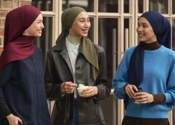 Koleksi hijab pertama UNIQLO Malaysia