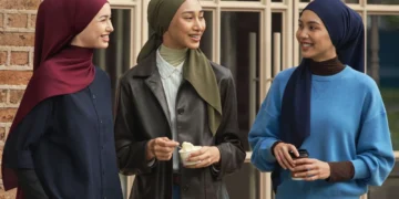 Koleksi hijab pertama UNIQLO Malaysia
