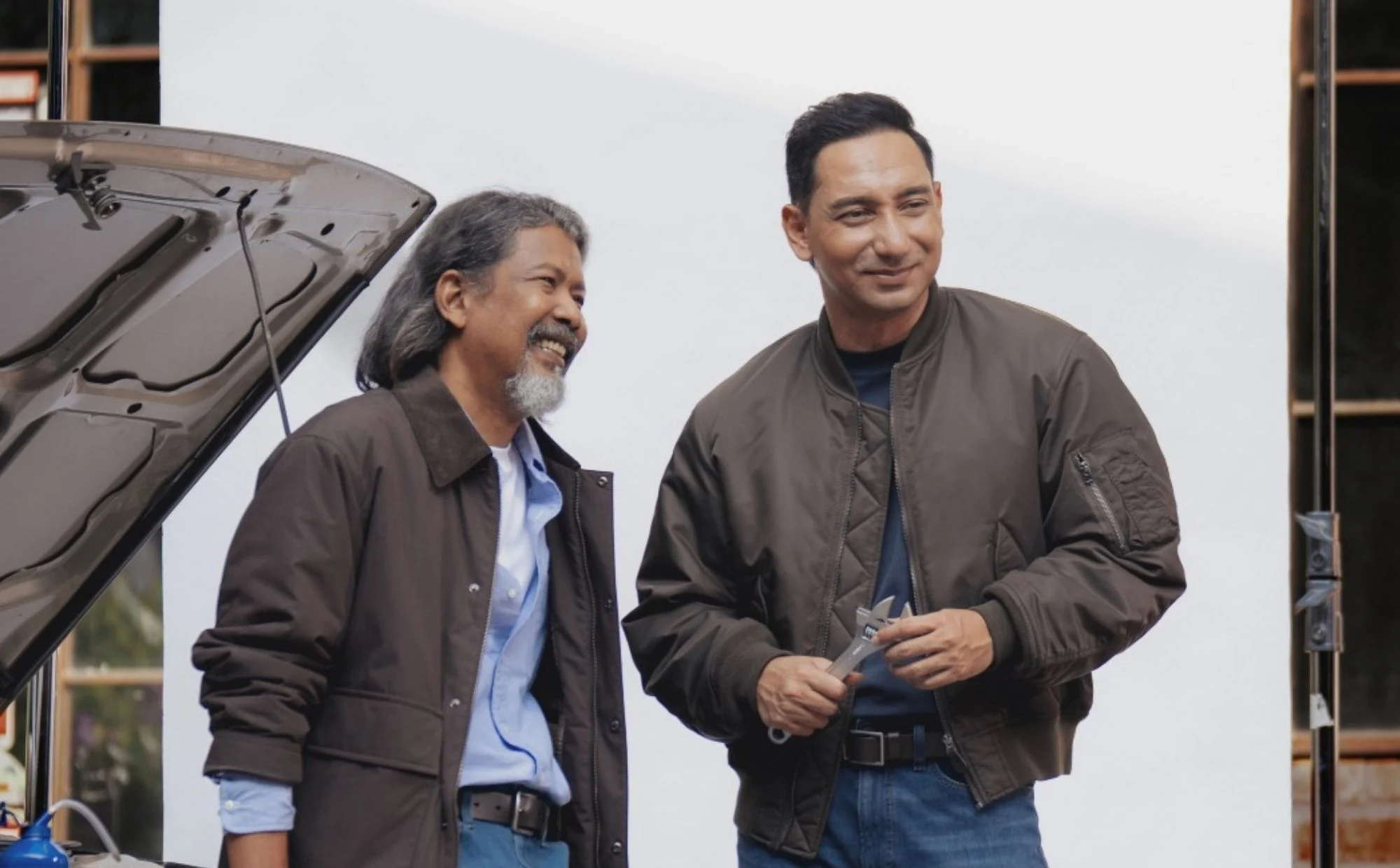 Nam Ron Jadi Antara Wajah Pilihan UNIQLO, Gayakan Siri EZY Jeans