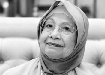 Foto - Utusan Tun Dr Siti Hasmah