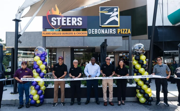 Debonairs Pizza